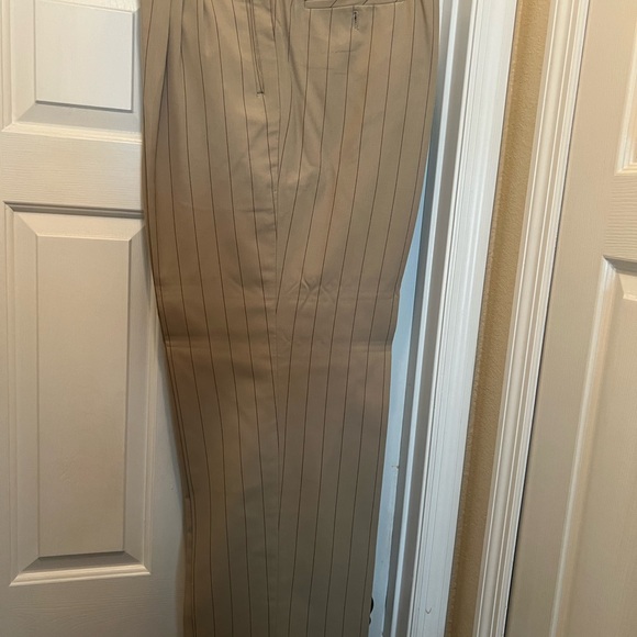 selling a Soho collectible suit - Picture 7 of 12